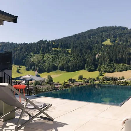 Hotel apartamentowy Going Triple A East