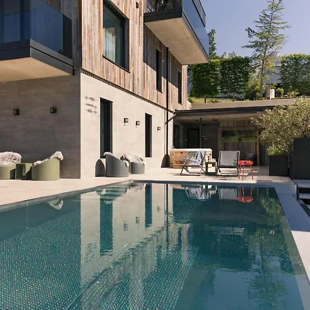 Hotel apartamentowy Going Triple A East 4*