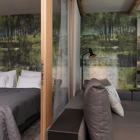 Going Triple A East アパートホテル 4*