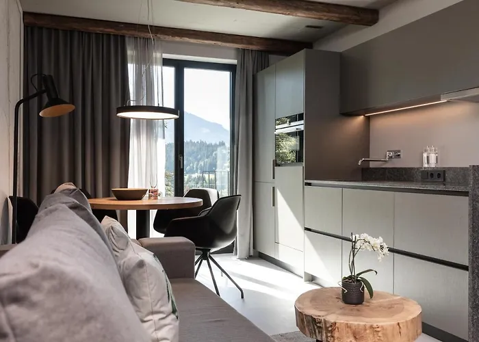 Apartahotel Going Triple A East 4*