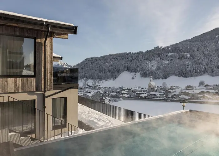 Apartahotel Going Triple A East 4*